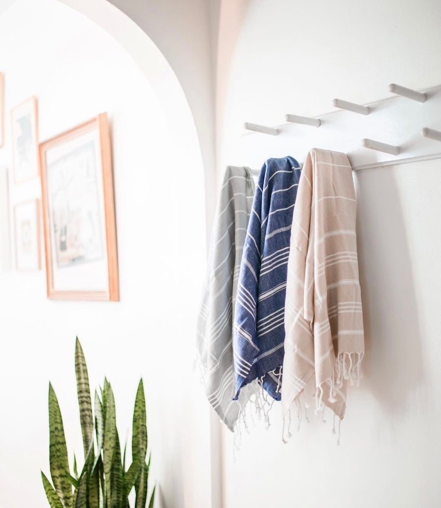 Classic Turkish Hand Towel — Premium Absorbent Quick-Dry Towel for Kitchen & Bathroom